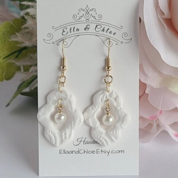 White Embossed Gold Plated Pearl Drop Lightweight Summer Bridal Dangle Earrings - Picture 6 of 6